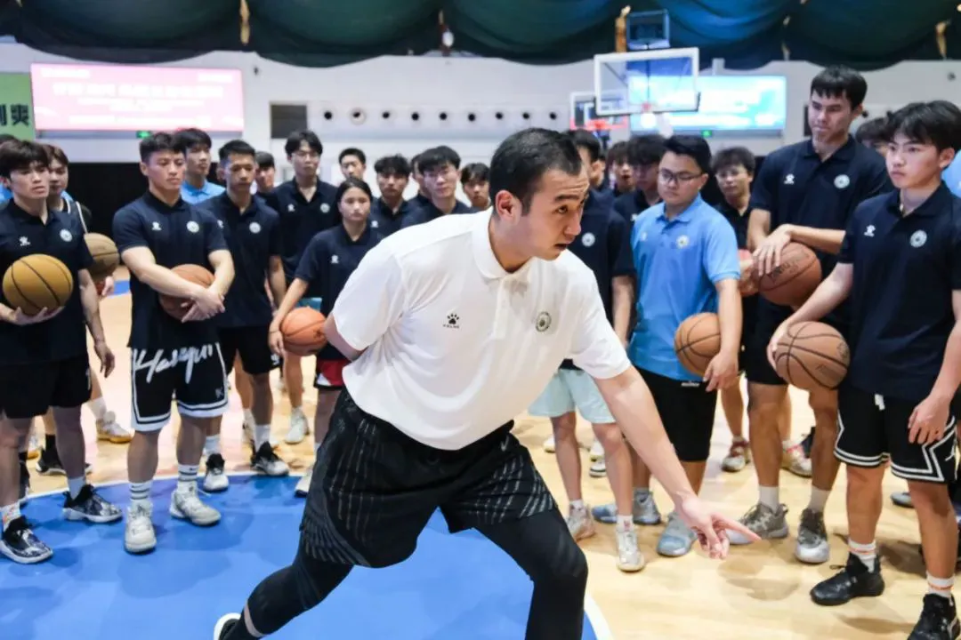 篮球课训练教案_1